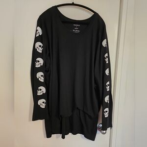 Torrid Black Long Sleeve Skull Sleeve Top 5x